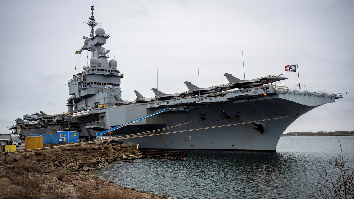 Švédové vyřadili dron poblíž francouzské letadlové lodi. Podezírají Rusko